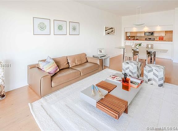 5th image of 251 Crandon Blvd APT 533