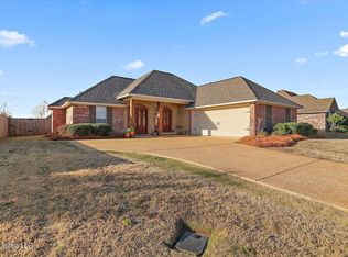 211 Clearview Dr E, Madison, MS 39110