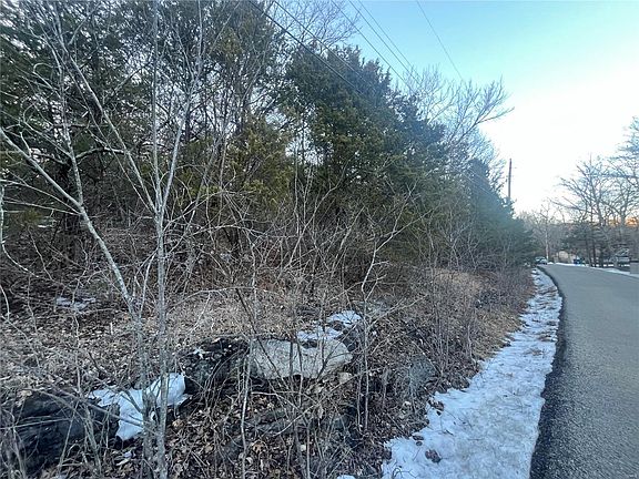 2nd image of 69 N Lake Dr