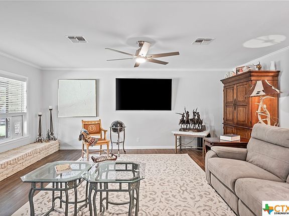 5th image of 2714 Slough Dr