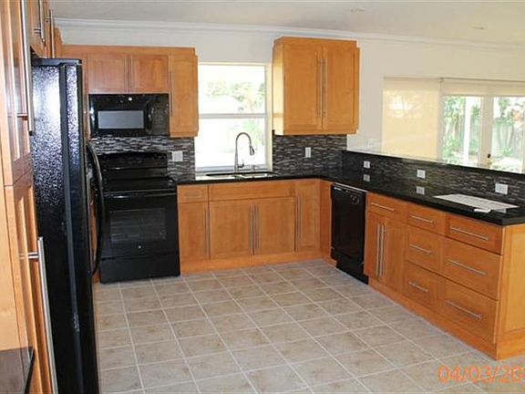 5th image of 9221 SW 166th St