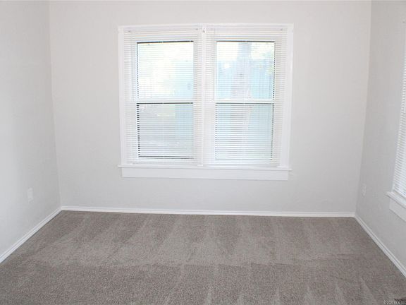 5th image of 711 N Columbia Pl