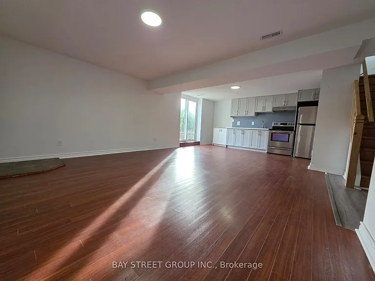 882 Southdown Dr #BASEMENT — Photo 18
