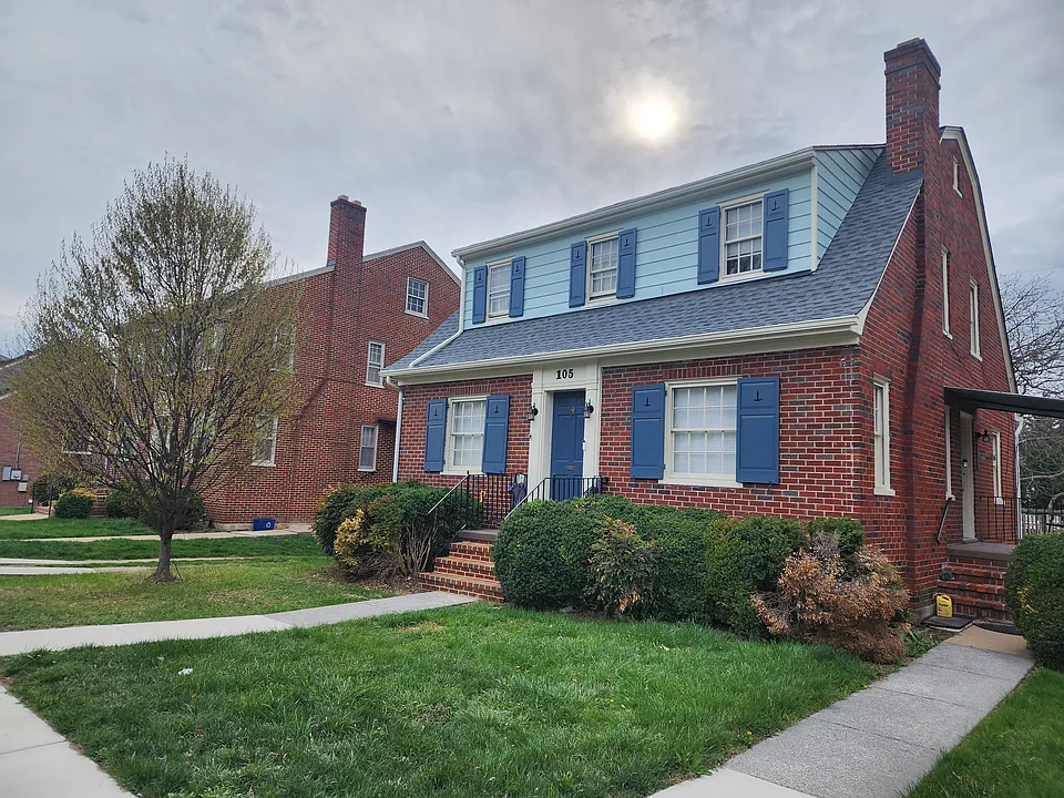 This is the front of the house that has three apartments. Apartment B entrance is in the back of the house.