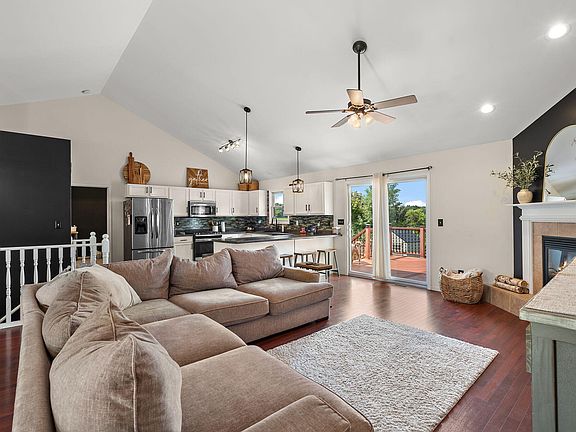 5th image of 360 E 123rd Pl