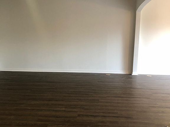 5th image of 4681 Ashburn Square Dr