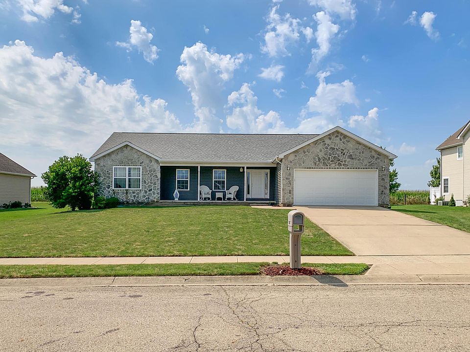 1st image of 375 Seville Dr