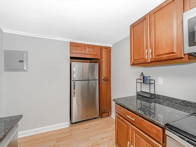 14 Milton Ct #2 — Photo 3