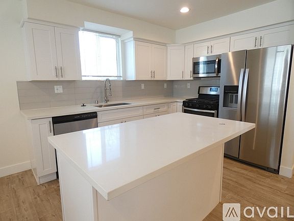 2nd image of 10928 Hartsook St #1/2