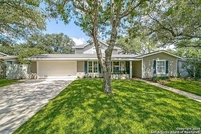 1st image of 407 Woodcrest Dr