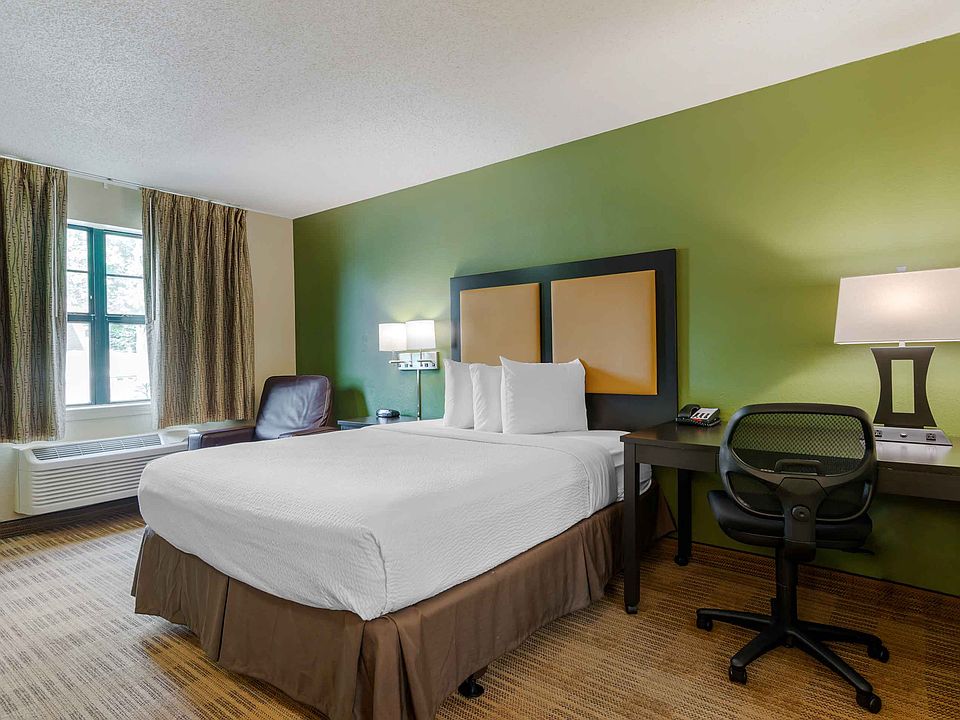 Studio Suite - 1 Queen Bed