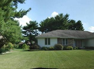3618 Candlewood Dr, Janesville, WI 53546
