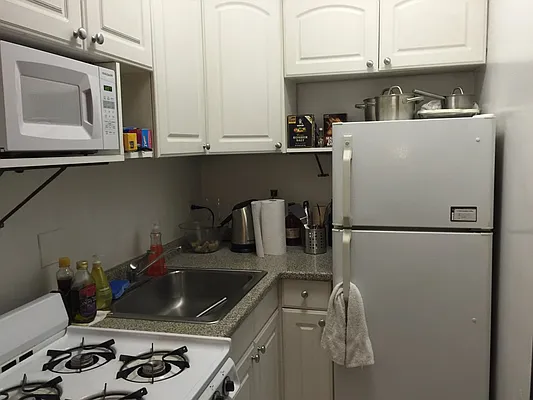 Rented by Citi Habitats | media 25