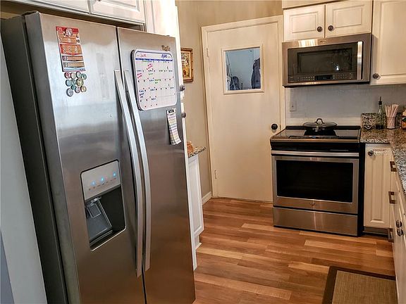 4th image of 212 62nd St NW
