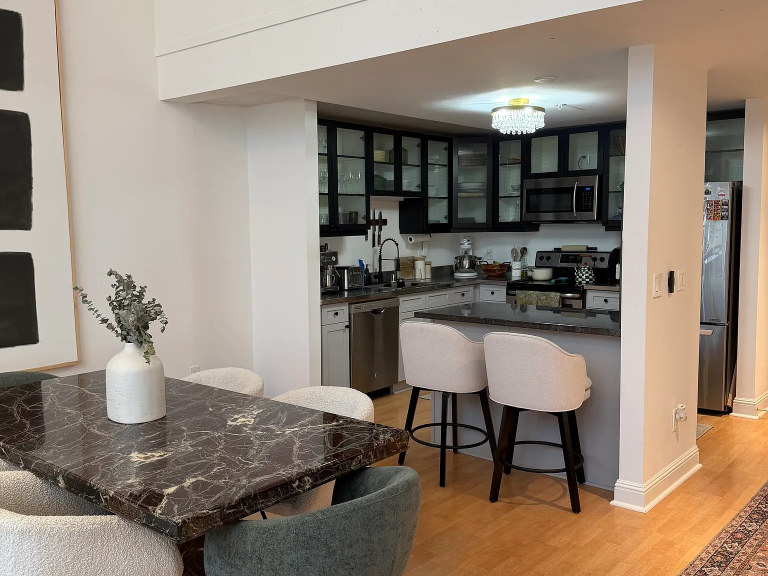 1 bed, 1100 sqft, $6,500 — Photo 3