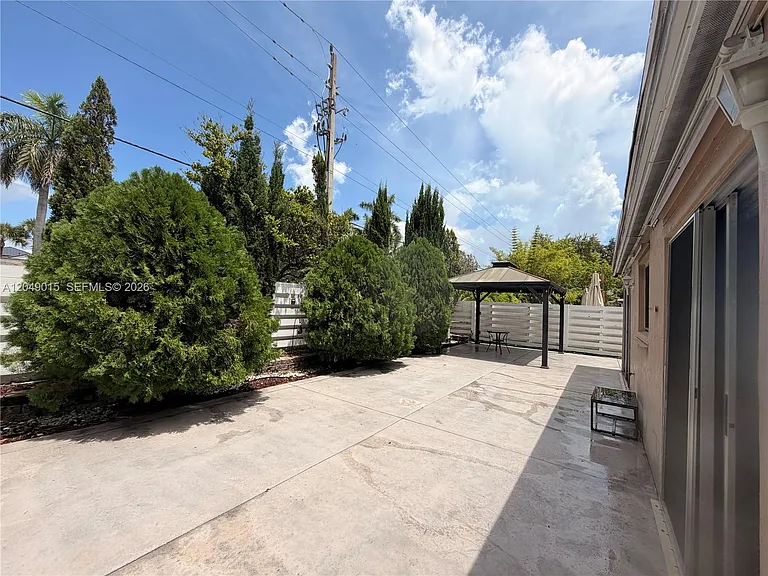 14467 SW 137th Ct — Photo 12