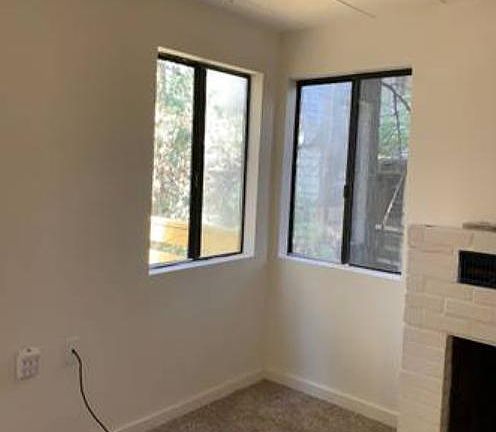 5th image of 614 Arrowhead Villa Dr
