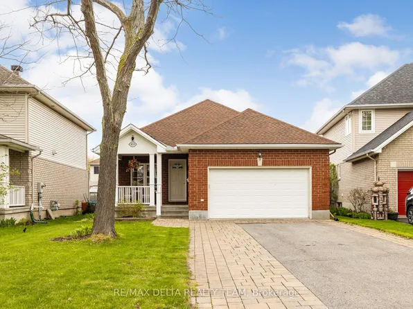 859 Giant Cedars Cres, Ottawa, ON K1V 1P1