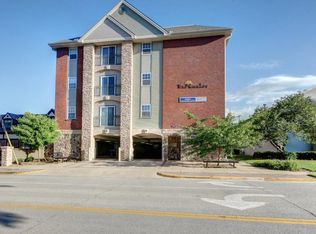 903 W Nevada St #T3U1JBHGJ, Urbana, IL 61801