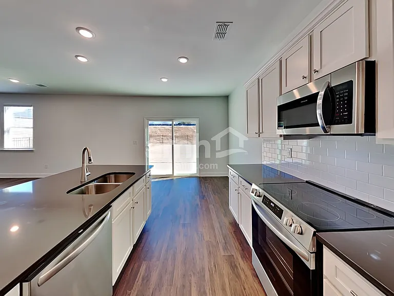 11 Spruce Cir — Photo 4