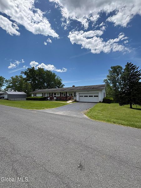 2nd image of 110 Pleasant View Drive