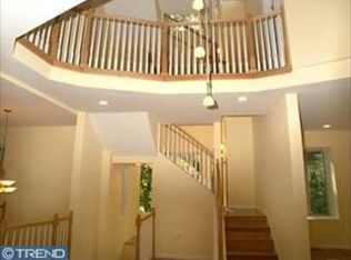 7535 Mill Rd, Elkins Park, PA 19027