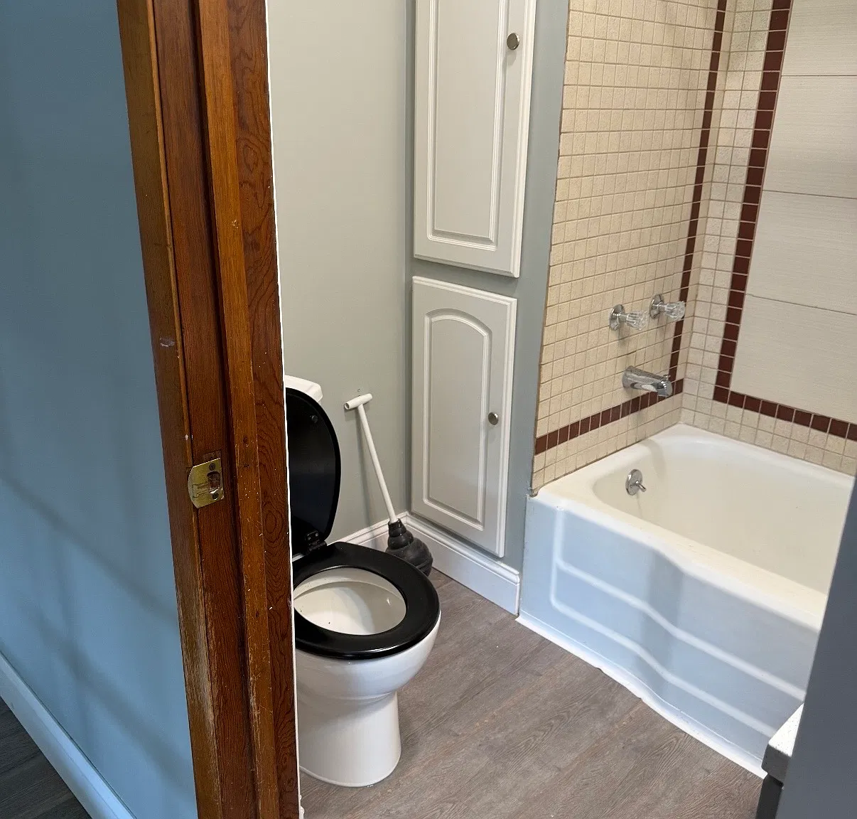 3 bed, 2612 sqft, $1,350 — Photo 2