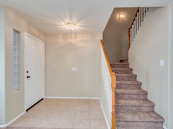 5th image of 869 E Lovegrass Dr