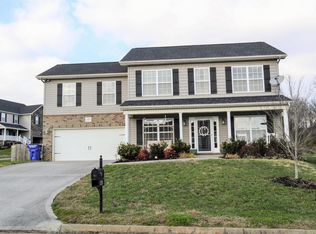 1753 Point Wood Dr, Knoxville, TN 37920