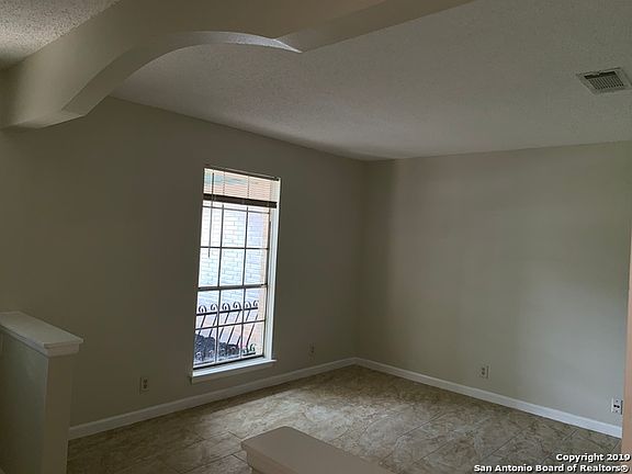 4th image of 7407 Pipers Creek St
