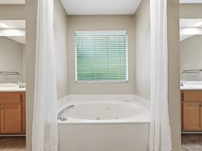 1651 Northridge Rd — Photo 30