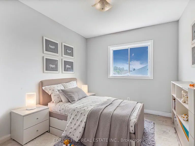 57 Michael Cres — Photo 15