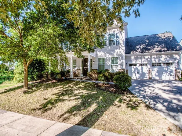 19921 Wooden Tee Dr, Davidson, NC 28036