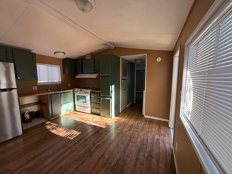 102 E Ahtanum Rd #4 — Photo 9