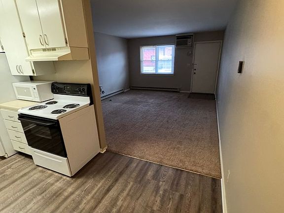 3rd image of 2330 Northwestern Ave #4