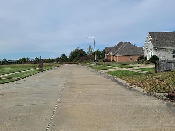 5th image of 1504 Oaklawn Dr