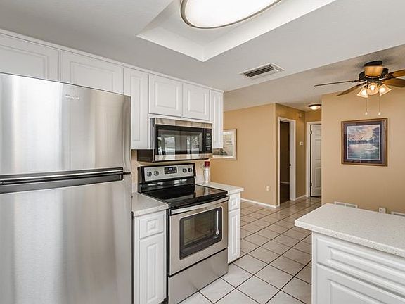 5th image of 1118 Jambalana Dr