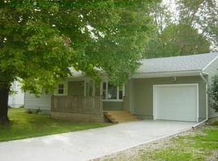 801 Crescent Dr, Heath, OH 43056