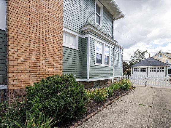 5th image of 1425 Wagar Ave
