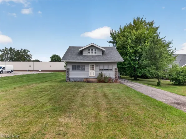 2161 E Aurora Rd, Twinsburg, OH 44087