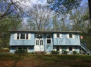 61 Top Hill Dr, West Kingston, RI 02892