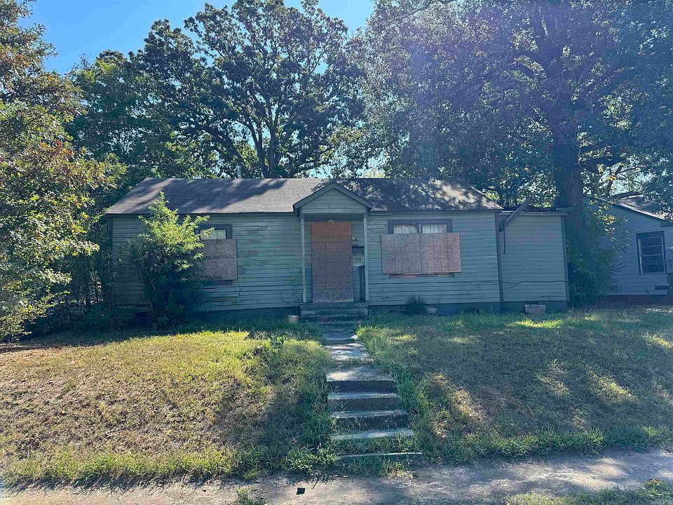 1st image of 69 Cypress Dr