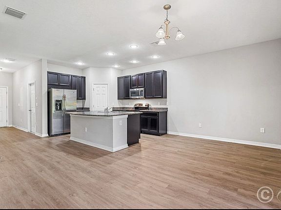 4th image of 6929 Holly Heath Dr