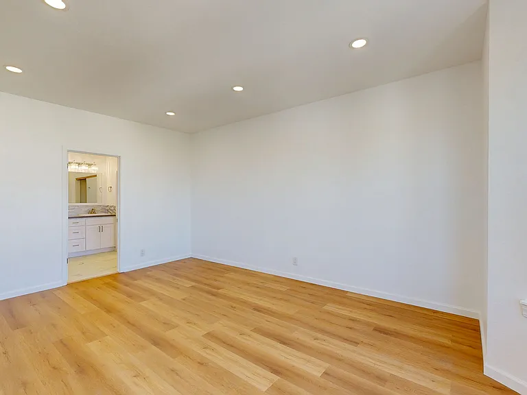 105 Webster St #1 — Photo 7