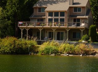 8 Spinnaker Ln, Bellingham, WA 98229