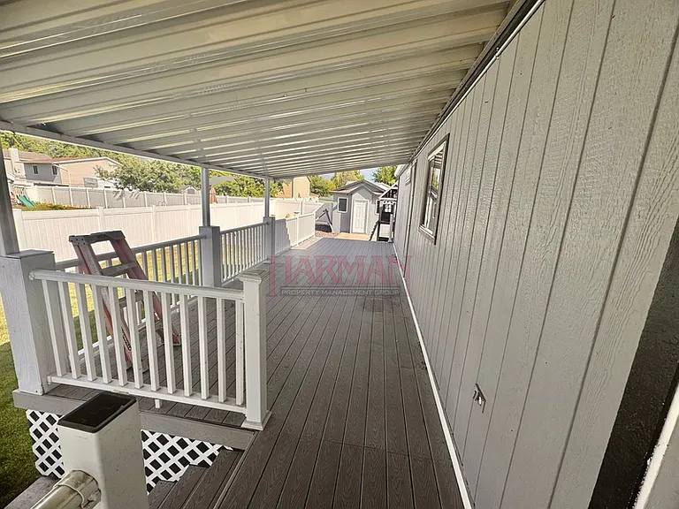 863 S Artesian Rd — Photo 17
