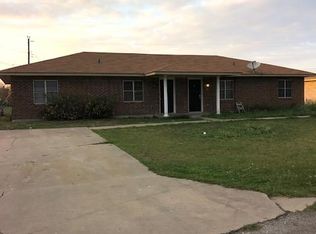 126 Kerry Dr #126, George West, TX 78022