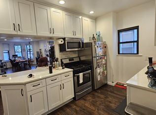 2833 38th St #1, Astoria, NY 11103