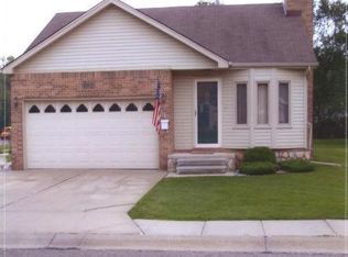 392 Brook Dr S, Romeo, MI 48065