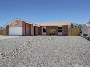 614 Chaps Rd SE, Rio Rancho, NM 87124